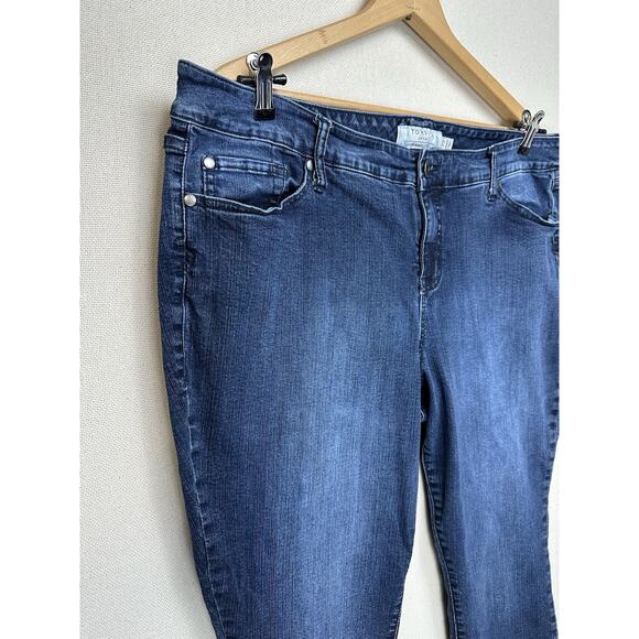 Torrid Denim Sz 22R We Swear By The Fit Skinny Jeans Womens 5 Pocket Med Wash - Picture 3 of 16